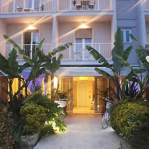 hotel-bijou.it-tuscanyhotel.com/